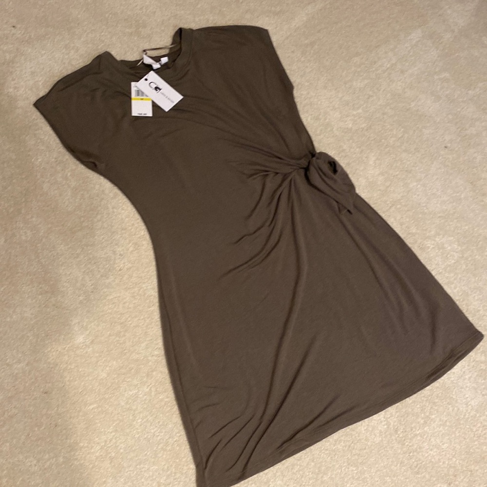 NWT cable and gauge taupe/olive green tie waist t-shirt dress